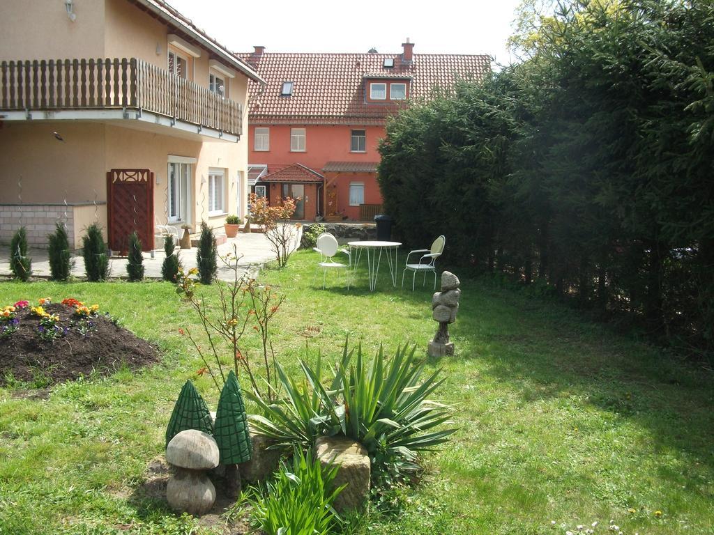 Apartments Zum Henker 奎德林堡 外观 照片